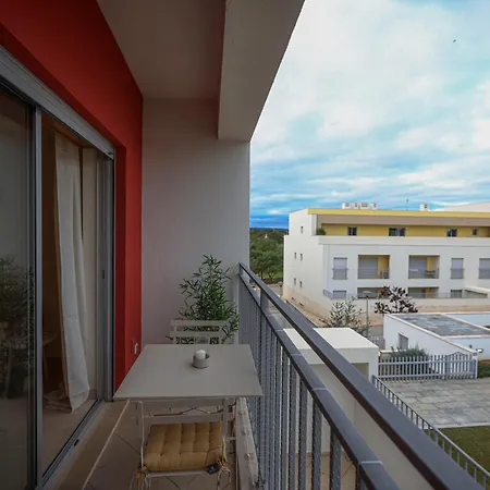 - Colinas Da Boavista Apartment