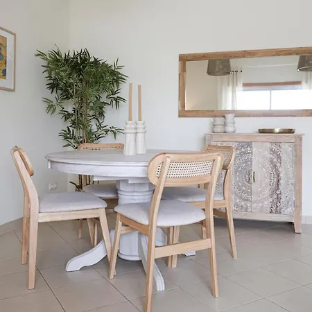- Colinas Da Boavista Apartment